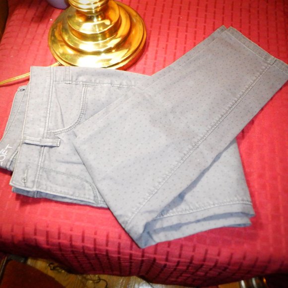 *** ANN TAYLOR LOFT ***  Jeans / Pants  - Waist is 32 Inches - Picture 1 of 3